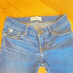 Abercrombie kids jeans